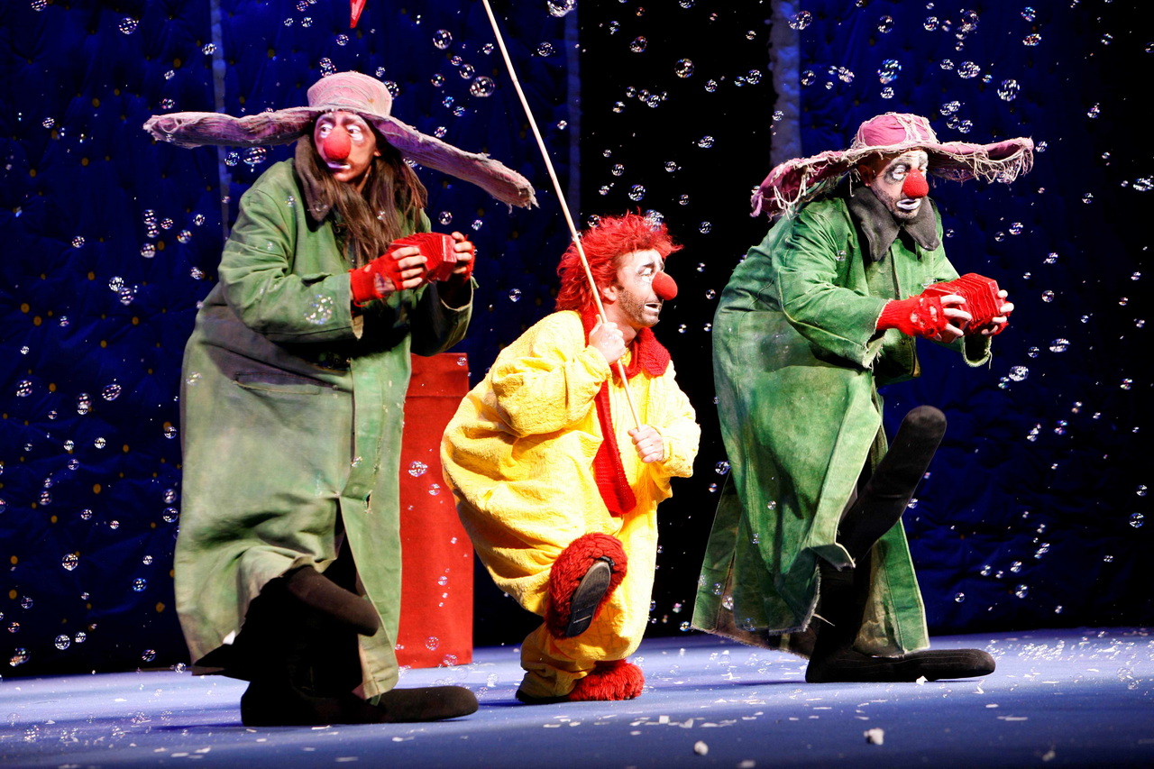 Slava Snowshow Blue Canary by Andrea Lopez 